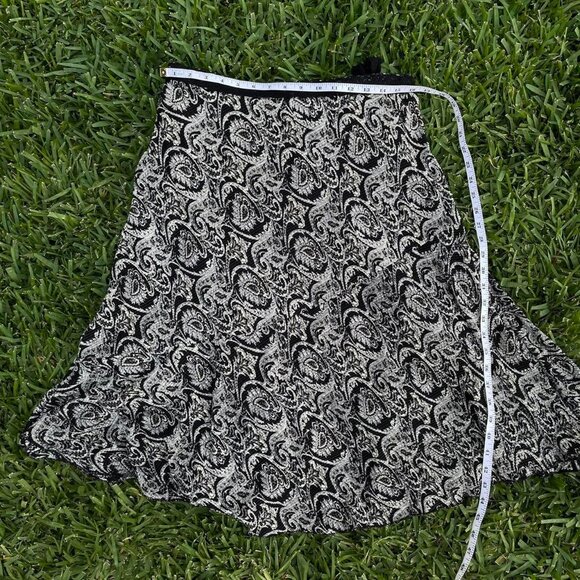 Arielle Tyler black and white midi skirt - Picture 6 of 6